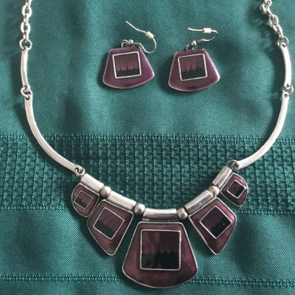5th Avenue Necklace and Earrings - Picture 2 of 2